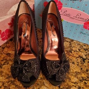 Poetic Lincece London sequenced peep toe heels